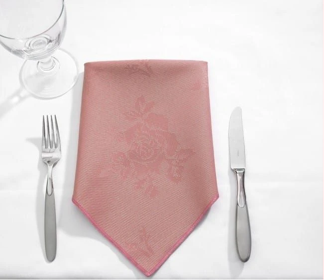 Table Cloth Rose Design Circular DUSKY Pink 62'' Table Cloth Rose Design Circular DUSKY Pink 62''